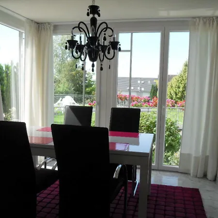 Apartament Dora *