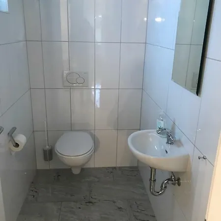 Dora Apartament *